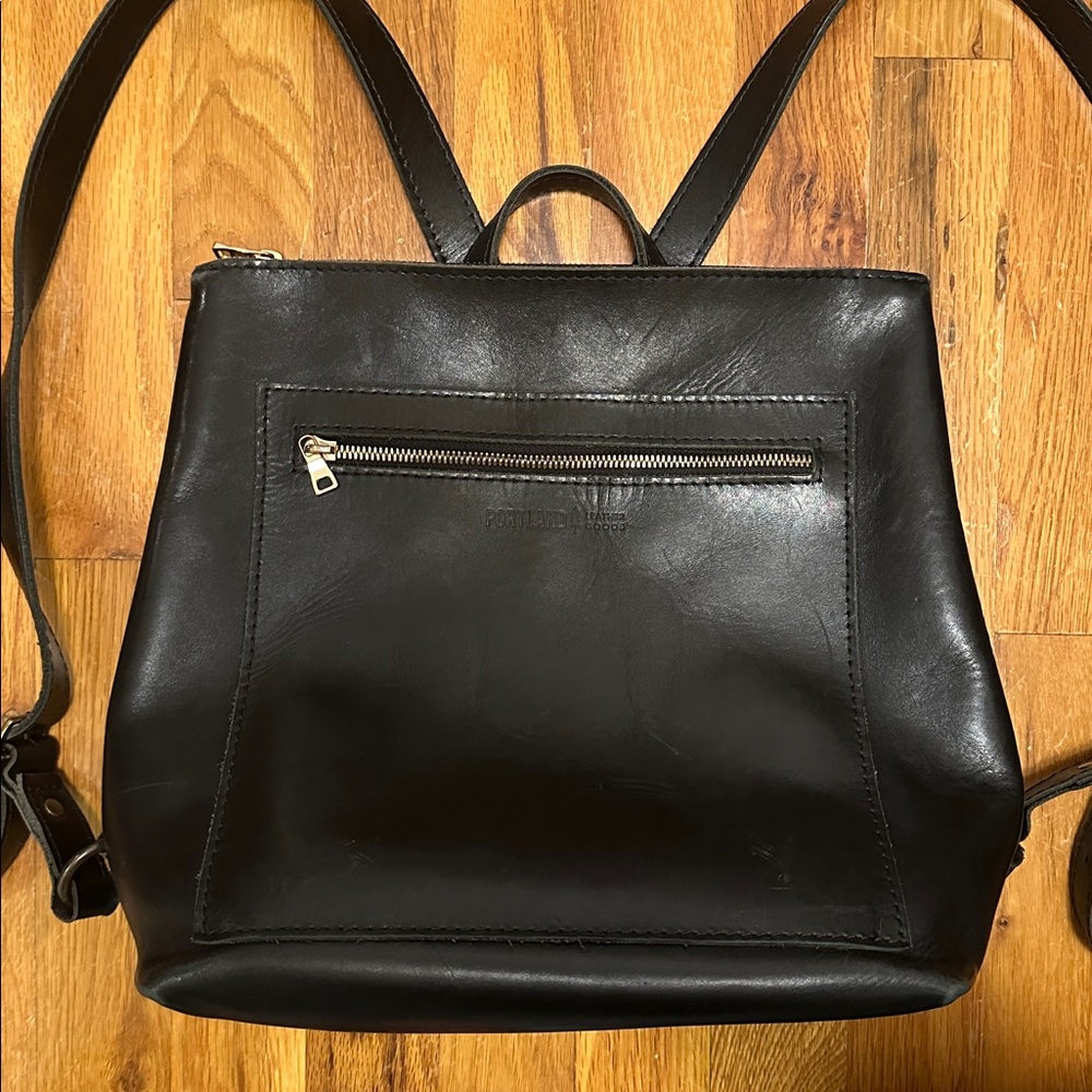 Portland Leather Classic Tote Backpack